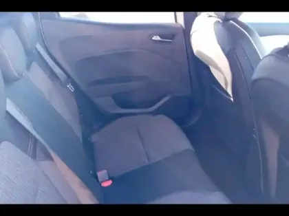 Photo 13 Renault Clio  1.6 E-Tech 145ch full hybrid Techno