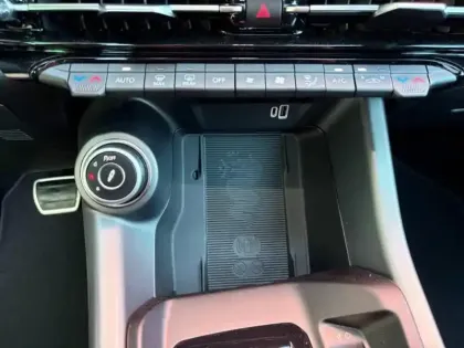 Photo 14 Alfa Romeo Tonale  1.5 Ibrida 160ch Intensa TCT