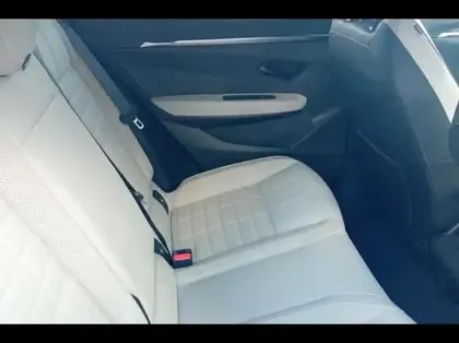 Photo 13 Renault Megane  E-Tech Electric EV60 220ch Equilibre super charge -B