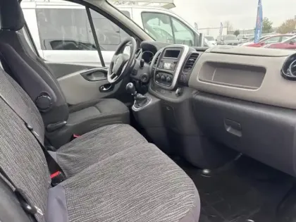 Photo 10 Renault Trafic  Fg L1H1 1200 1.6 dCi 120ch Cabine Approfondie Confort Euro6