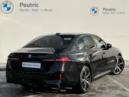 Photo 19 BMW Serie 5 Série 5 530e 299ch M Sport xDrive