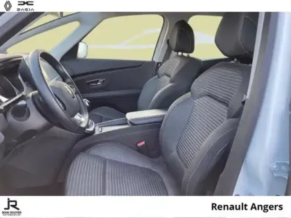 Photo 17 Renault Grand Scenic  TCe 140ch FAP Business 7 places