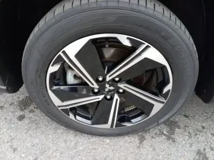 Photo 8 Mitsubishi Eclipse Cross  2.4 MIVEC PHEV 188ch Business 4WD