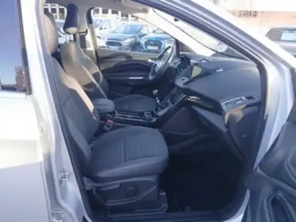 Photo 13 Ford Kuga  1.5 EcoBoost 150ch Stop&Start Titanium 4x2