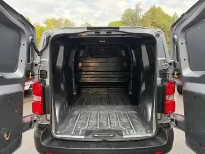 Photo 6 Citroën Jumpy  Fg M 1.5 BlueHDi 120ch S&S