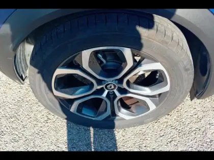 Photo 13 Renault Captur  1.6 E-Tech hybride 145ch Techno Fast Track