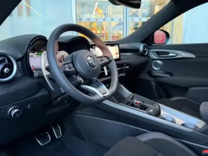 Photo 25 Alfa Romeo Tonale  1.5 Ibrida 160ch Intensa TCT