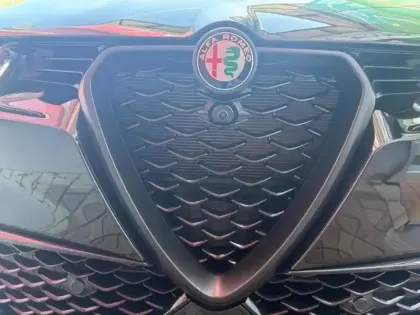 Photo 8 Alfa Romeo Tonale  1.5 Ibrida 160ch Intensa TCT