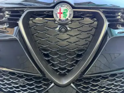 Photo 22 Alfa Romeo Tonale  1.5 Ibrida 160ch Intensa TCT