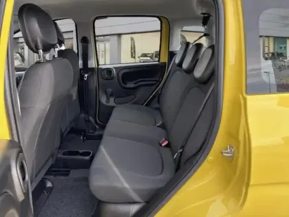 Photo 9 Fiat Panda  Pandina 1.0 65ch BSG S&S Icône