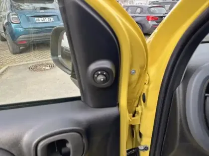 Photo 12 Fiat Panda  Pandina 1.0 65ch BSG S&S Icône