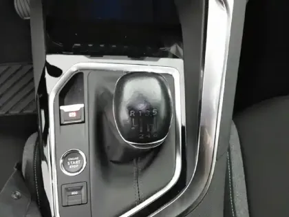 Photo 13 Peugeot 3008  PureTech 130ch S&S BVM6