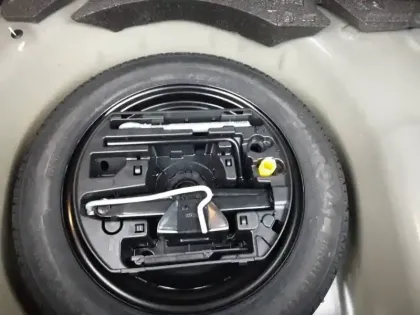 Photo 34 Peugeot 208  PureTech 100 S&S BVM6