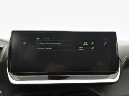 Photo 47 Peugeot 208  PureTech 100 S&S BVM6