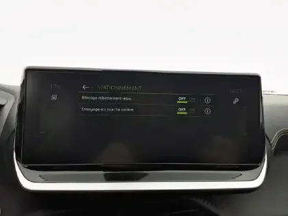 Photo 46 Peugeot 208  PureTech 100 S&S BVM6