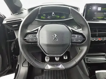 Photo 28 Peugeot 208  PureTech 100 S&S BVM6