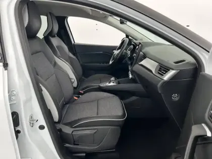 Photo 22 Renault Captur  E-Tech Plug-in 160