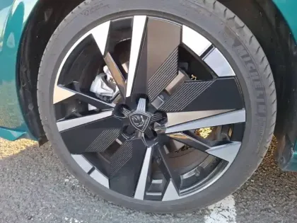 Photo 12 Peugeot 308  Hybrid 145 e-DCS6