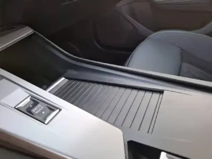 Photo 20 Peugeot 308  Hybrid 145 e-DCS6