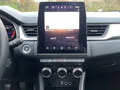 Photo 32 Renault Captur  mild hybrid 140