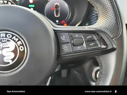 Photo 16 Alfa Romeo Tonale  1.5 Hybrid 130 ch TCT7
