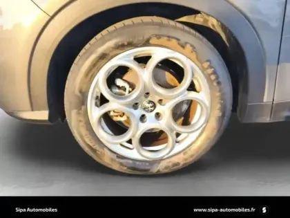 Photo 9 Alfa Romeo Tonale  1.5 Hybrid 130 ch TCT7