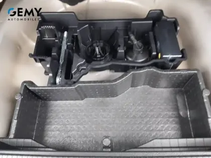 Photo 90 Peugeot 2008  BlueHDi 110 S&S BVM6