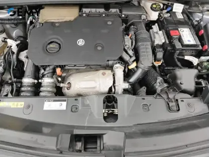 Photo 59 Peugeot 2008  BlueHDi 110 S&S BVM6