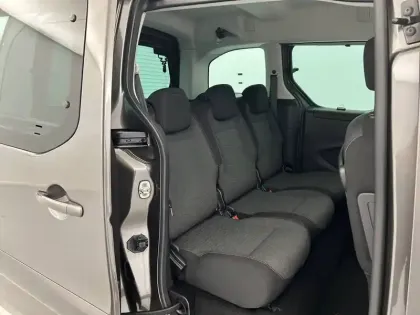 Photo 44 Citroën Berlingo E- Multispace Taille M