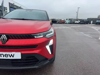 Photo 21 Renault Captur  E-Tech full hybrid 145 ch