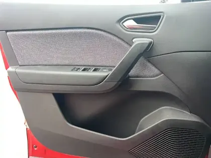 Photo 10 Renault Captur  E-Tech full hybrid 145 ch