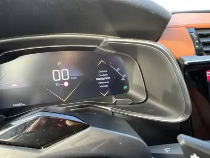 Photo 18 DS Ds 7 DS7 Crossback PureTech 180 EAT8