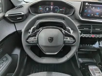 Photo 8 Peugeot 208  Hybrid 110 e-DCS6