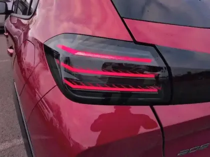 Photo 16 Peugeot 208  Hybrid 110 e-DCS6