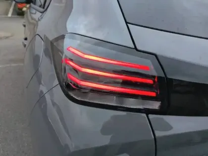 Photo 60 Peugeot 208  Hybrid 110 e-DCS6