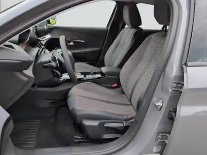 Photo 54 Peugeot 208  Hybrid 110 e-DCS6