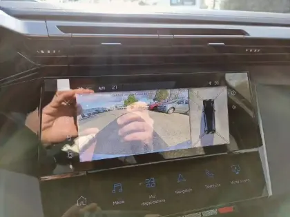 Photo 37 Peugeot 308  SW Hybrid 145 e-DCS6