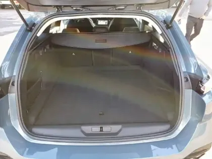 Photo 5 Peugeot 308  SW Hybrid 145 e-DCS6