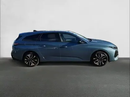 Photo 23 Peugeot 308  SW Hybrid 145 e-DCS6