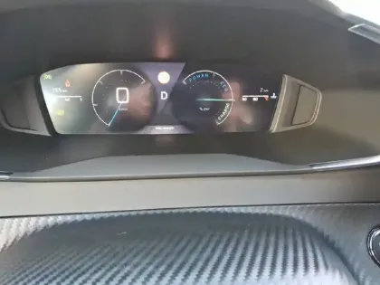 Photo 30 Peugeot 2008  Hybrid 145 e-DCS6