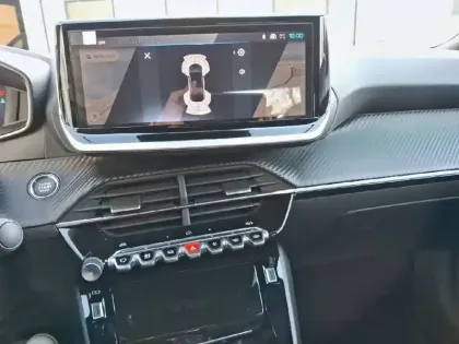 Photo 17 Peugeot 2008  Hybrid 145 e-DCS6