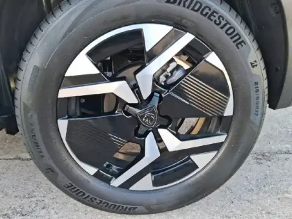 Photo 12 Peugeot 2008  Hybrid 145 e-DCS6