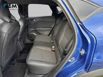 Photo 9 Renault Captur  E-Tech full hybrid 145 ch