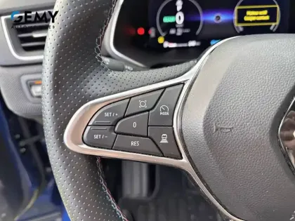 Photo 21 Renault Captur  E-Tech full hybrid 145 ch