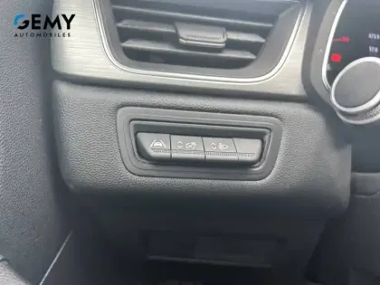 Photo 16 Renault Captur  TCe 140 - 21