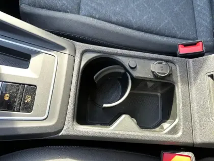 Photo 40 Volkswagen Golf  1.0 eTSI OPF 110 DSG7