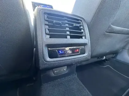 Photo 15 Volkswagen Golf  1.0 eTSI OPF 110 DSG7