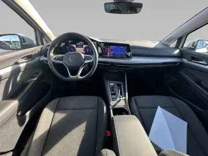 Photo 14 Volkswagen Golf  1.0 eTSI OPF 110 DSG7