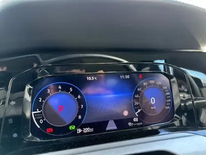 Photo 37 Volkswagen Golf  1.0 eTSI OPF 110 DSG7