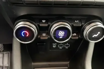 Photo 33 Renault Clio  E-Tech 140 - 21N